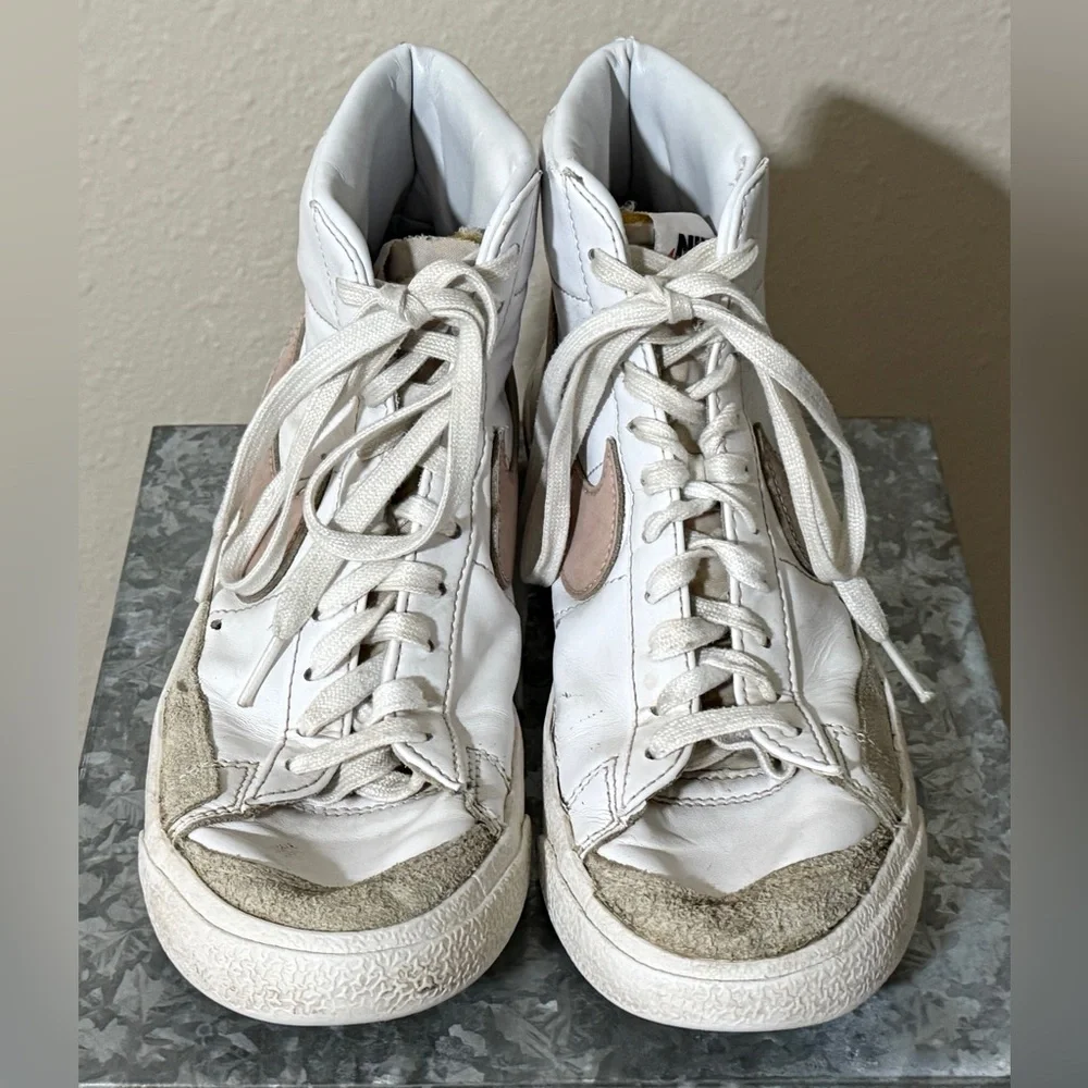 Nike Women’s Blazer High-Top Basketball Shoes Sneakers, Size 8.5